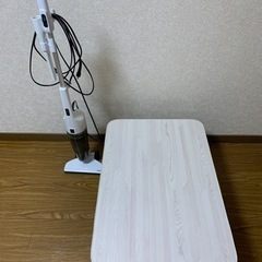 テーブル&掃除機　お譲りします（条件あり）