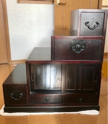階段箪笥