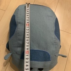 モルカーぬいぐるみ　左の画像