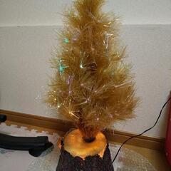 クリスマスツリーの画像
