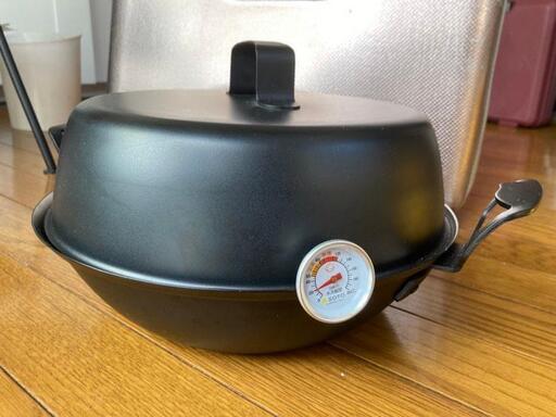 鉄製　燻製器　サクラチップ付　スモーカー