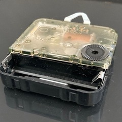オシャレな掛け時計 1000円の画像