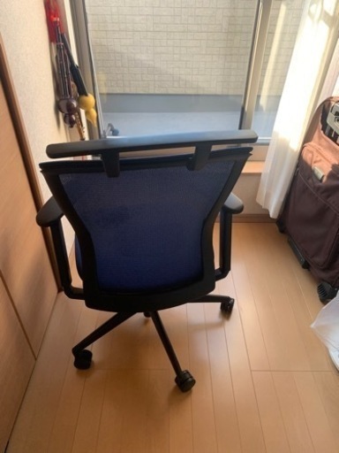 コクヨ　肘付椅子チェア　難あり昇降
