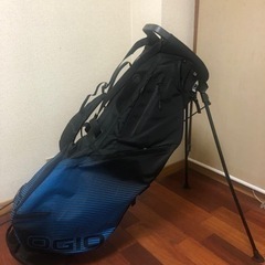 OGIOのスタンドタイプキャディーバック