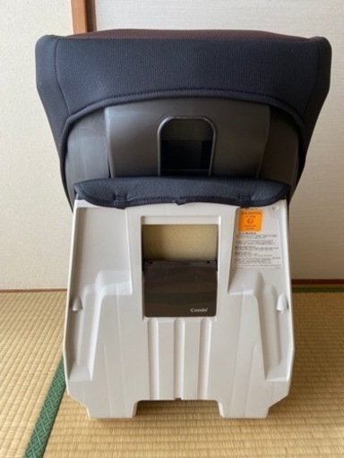 Combi チャイルドシート