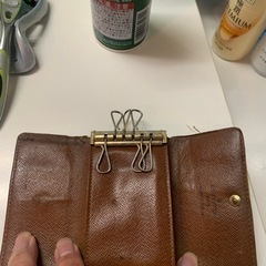 VUITTON キーケースの画像