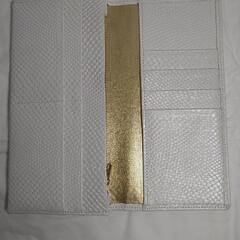 ✅【白蛇柄長財布】金運アップ!縁起物の画像