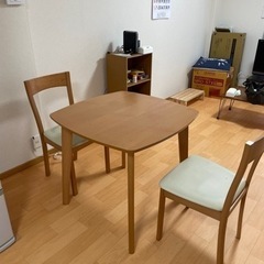 ダイニングテーブル　クリス