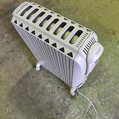 中古品オイルヒーター　DeLonghi