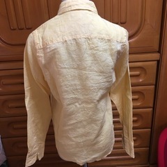 レモンイエロー　シャツの画像