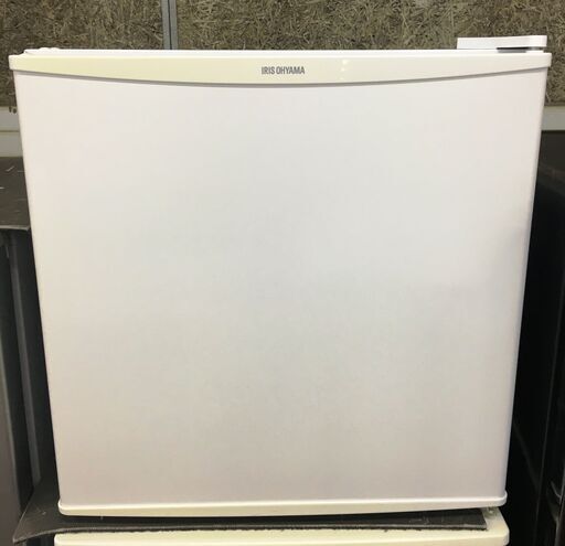 アイリスオーヤマ 冷蔵庫 IRR-A051D-W 中古品 45L 2017年