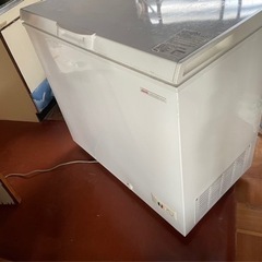 サンヨー　冷凍庫　HF-21CP