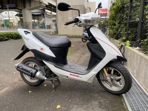 【取引中】スズキzz 自賠責2年付　デカい原付です