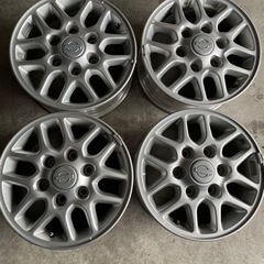 ニッサンエルグランド純正アルミ４本セット