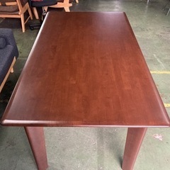 ○ ダイニングテーブル、大塚家具、幅150センチ