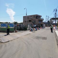 工事現場での交通誘導警備スタッフ【経験者大募集】の画像