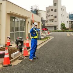 工事現場での交通誘導警備スタッフ【経験者大募集】の画像