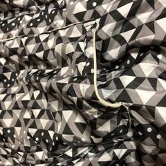 抱っこ紐やベビーカーにつけられる防寒カバーの画像