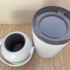 【美品】ピジョン　ステール(ゴミ箱)の画像