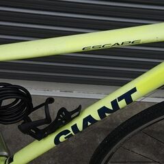 GIANT ESCAPE R3(ジャイアント エスケープR3)イエロー　安心の定番クロスバイク！　変速：3×8ｓ　サイズ：S(身長160から175cm)　格安！の画像