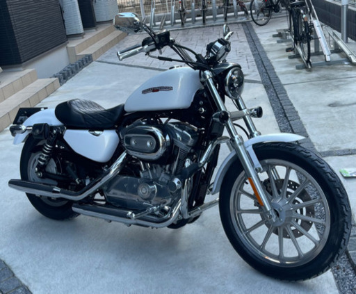 11/1までの引き取り限定価格　走行4400キロ　美車　ハーレーダビットソン　スポーツスター883L
