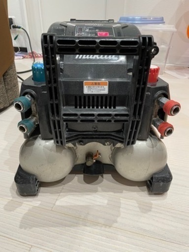 マキタ コンプレッサー makita エアーコンプレッサー　ac461xl