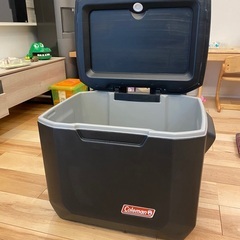 【美品】コールマン　クーラーボックス　47L
