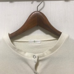 ベルメゾン 白カーディガン の画像