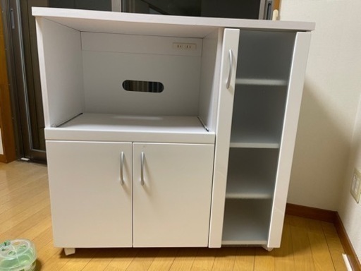 カップボード　白