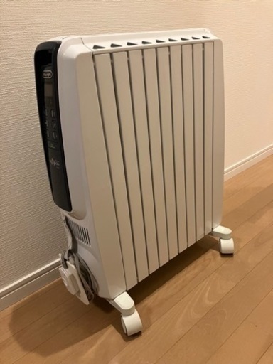 デロンギ　オイルヒーター　10〜13畳用