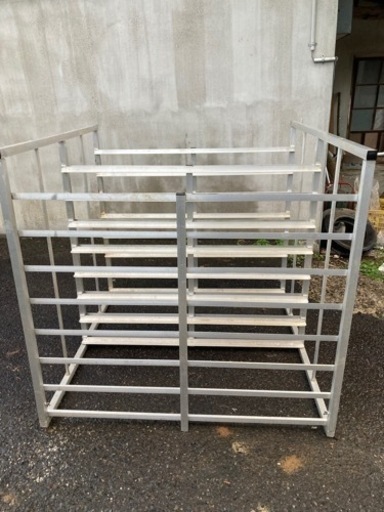 仙台市　アルミ苗箱収納棚 64枚用 軽トラ乗せ 直接引取のみ