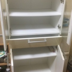【取引中】食器棚　ホワイトの画像