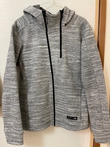 ノースフェイスパーカー