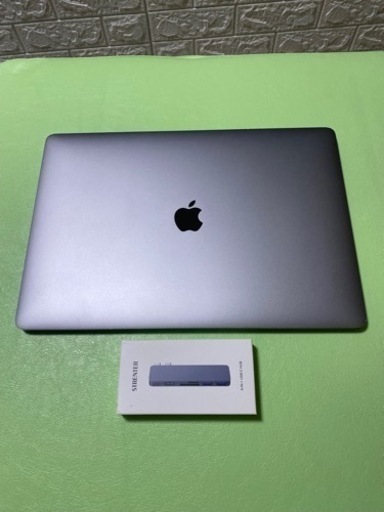 APPLE macbook pro 2017 15インチ　A1707