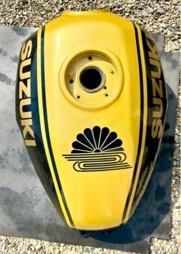 gsx400インパルス　GK7CA 　タンク