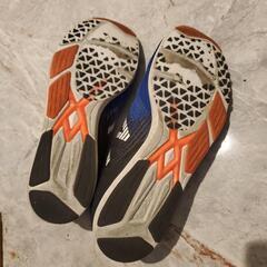 ランニングシューズの画像