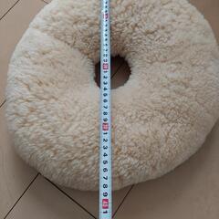 ドーナツクッション　中古の画像