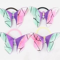 蝶々のヘアゴム