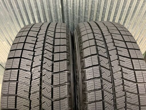 売約済　本物の深溝★ボルボ　V40クロスカントリー　205/60R16　ウインターマックス　WM03　現行トップモデル　ダンロップ