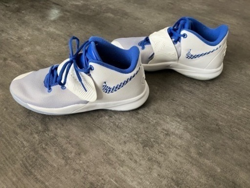 ナイキ　バスケットシューズ　24cm