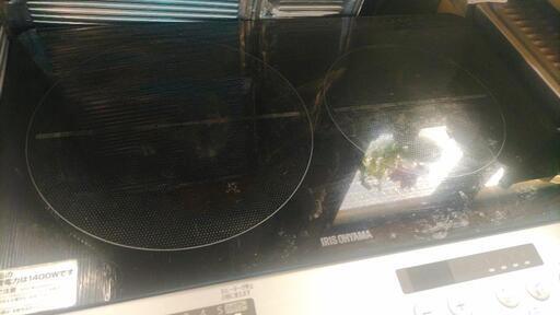 【譲渡先決定済】アイリスオーヤマ 2口 IHクッキングヒーター 電気コンロ コンロ IHコンロ 1400W 100V 脚付き ブラック IHK-W12SP-B