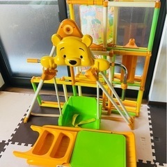 値下げします。プーさん　折りたたみ　ブランコ付き　ジャングルジムの画像