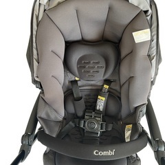 ベビーカーcombiの画像