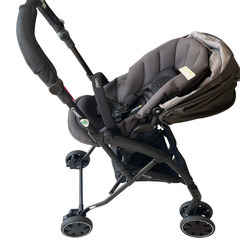 ベビーカーcombiの画像