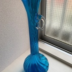 ガラス製花瓶　吹きガラスの画像