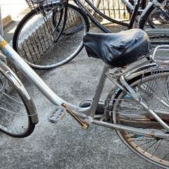 普通の自転車ジャンク品の画像