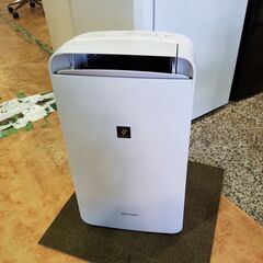 【愛品館市原店】SHARP 冷風衣類乾燥除湿機 CM-N100-...