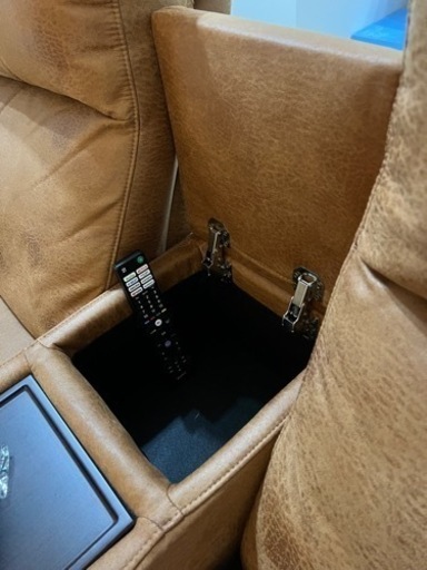 電動ソファ センターコンソール付き 使用期間半年程 新品15万程