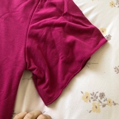 ピンク　半袖Tシャツの画像