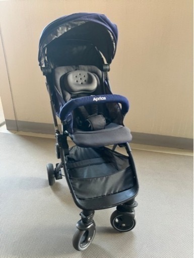 美品　アップリカ ナノスマートプラス　ベビーカー　コンパクト　収納